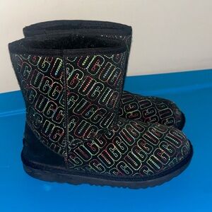 Ugg Kids Classic II Graphic Stitch Boots Women’s Size 5